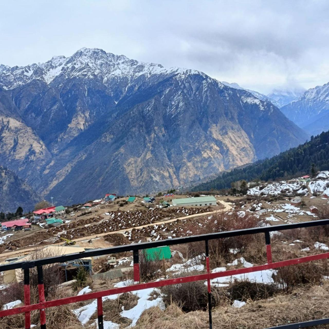 Nanda Devi Stays Joshīmath المظهر الخارجي الصورة