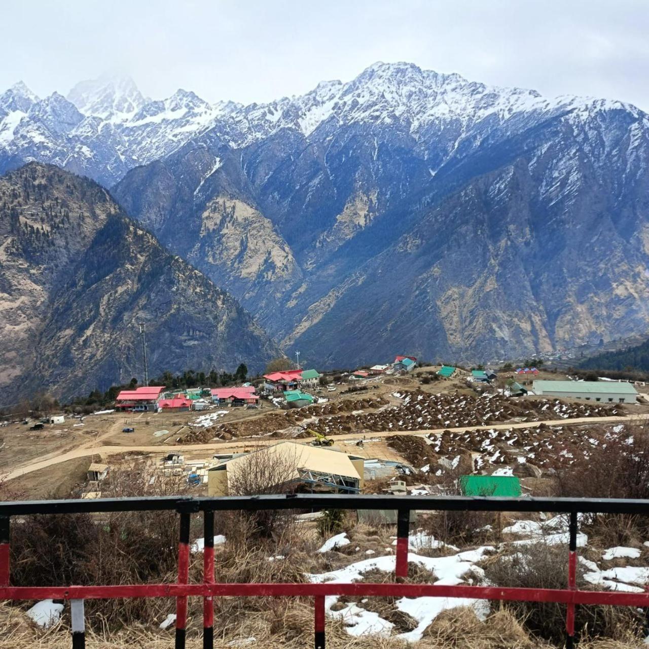 Nanda Devi Stays Joshīmath المظهر الخارجي الصورة